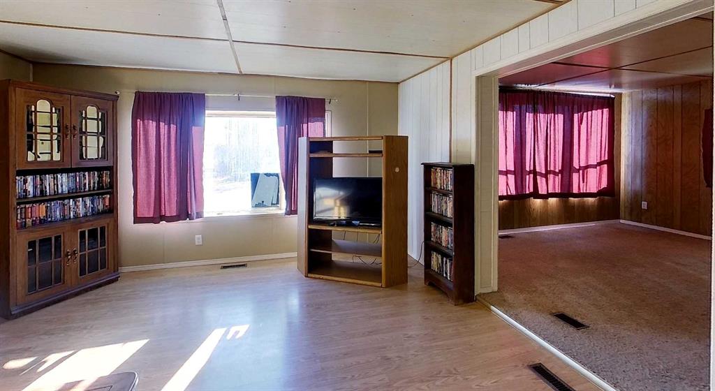 Picture for 53216 Range Road 181  