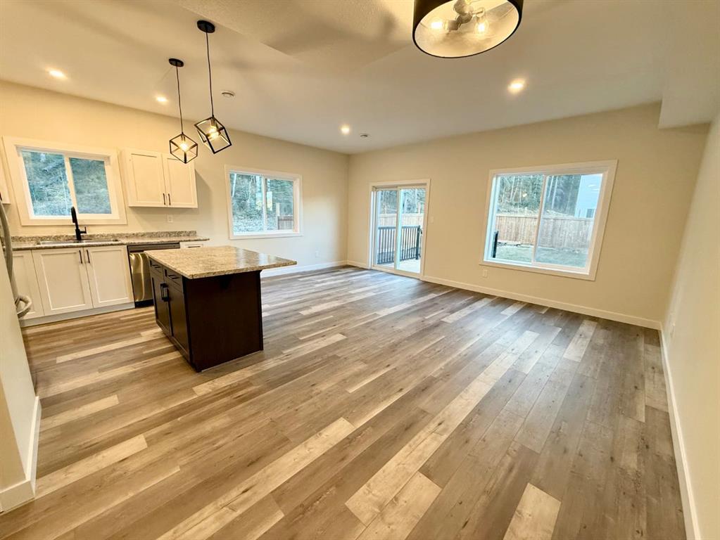 Picture for 328C BOUTIN Avenue 