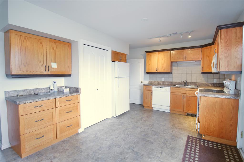 Picture for 13, 126 Hardisty Avenue 