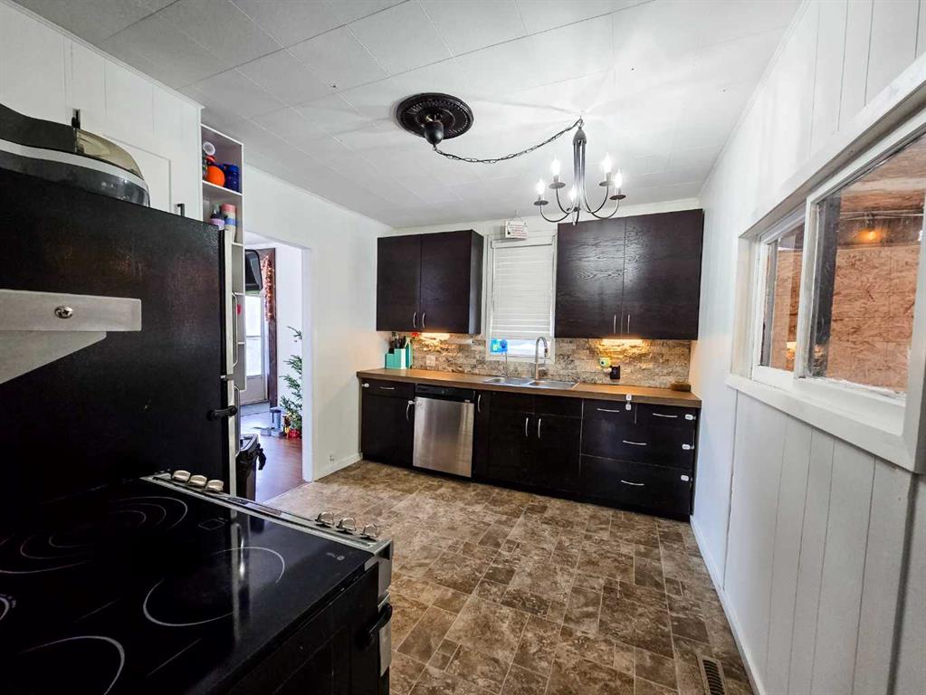 Picture for 4621 5 Avenue 