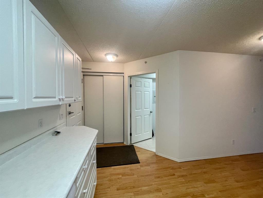 Picture for 206, 777 48 Street  