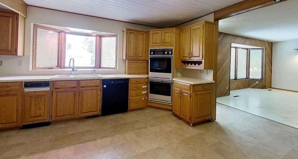 Picture for 4324 7 Avenue 