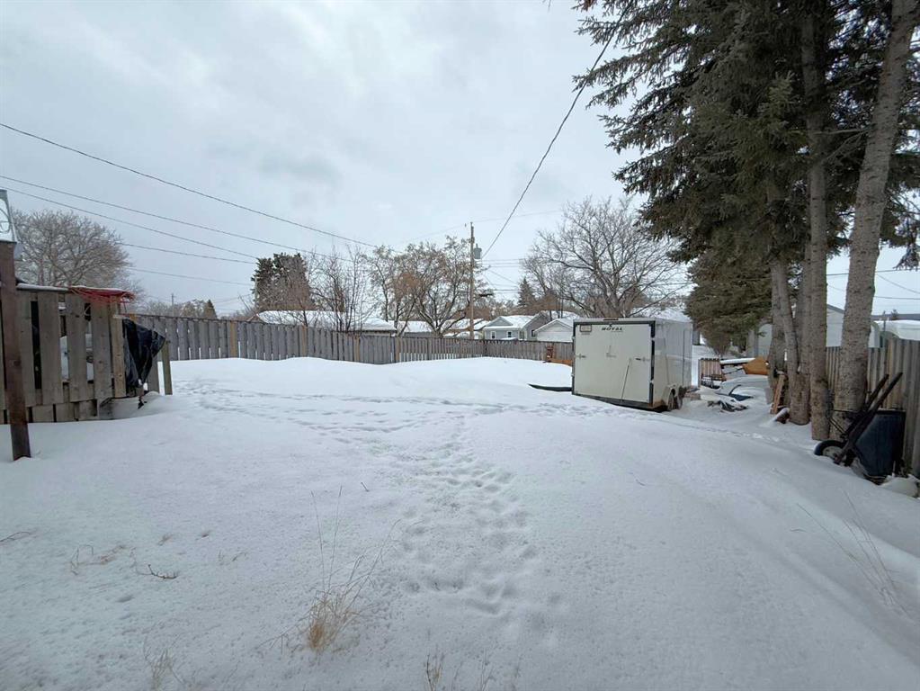 Picture for 4909 42 Street 