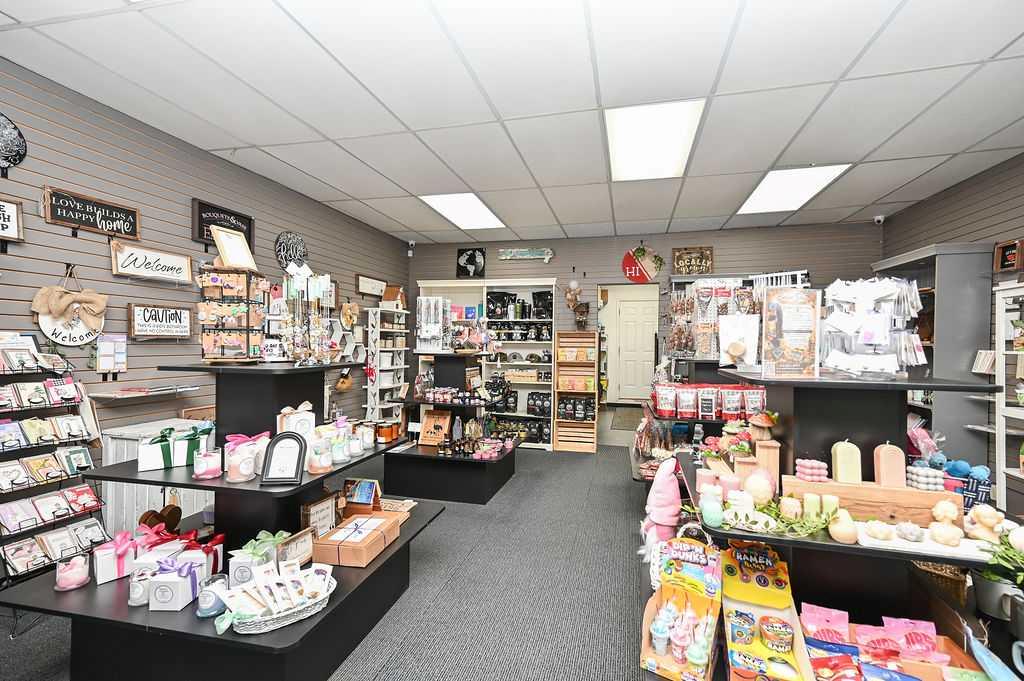 Picture for 4913 49 Street  