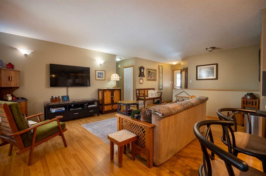 Picture for 4513 27 Street 