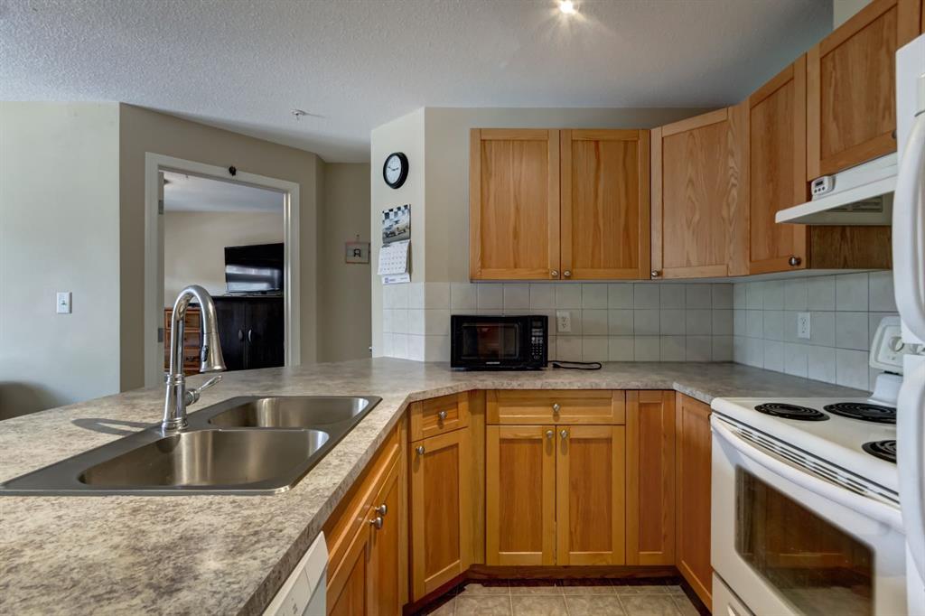 Picture for 202, 186 Kananaskis Way  