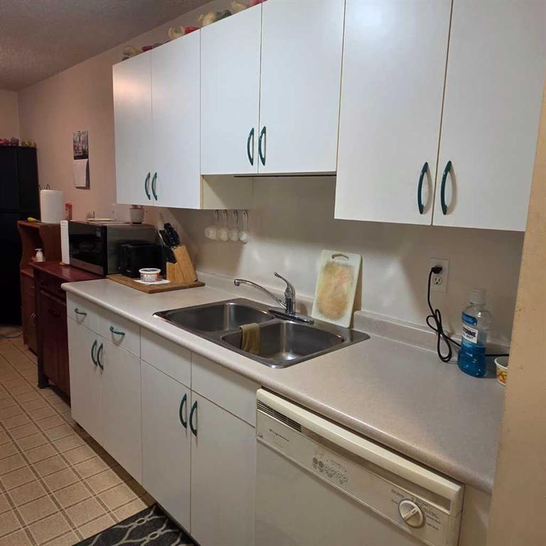 Picture for 105A, 5611 10 Avenue  