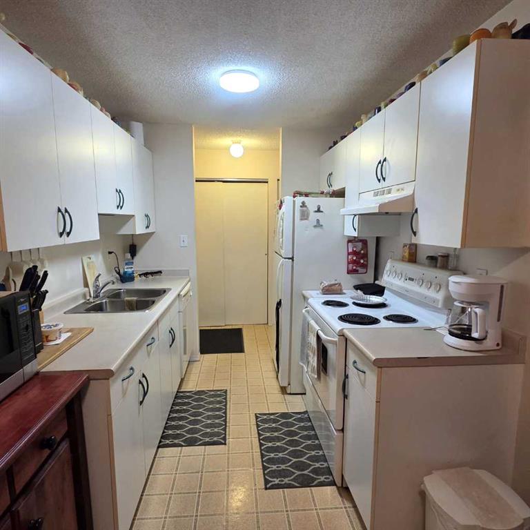 Picture for 105A, 5611 10 Avenue  