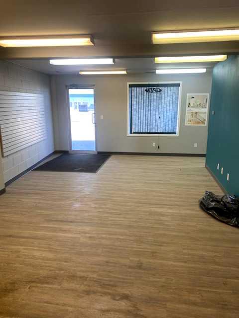 Picture for 4, 4213 42 Avenue 