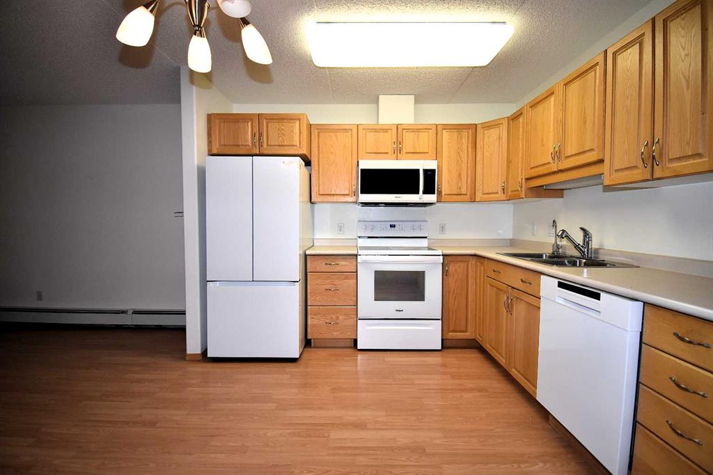 Picture for 202, 777 48 Street 