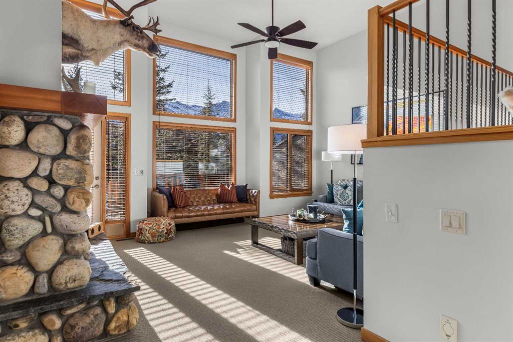 Picture for 37, 137 Wapiti Close 