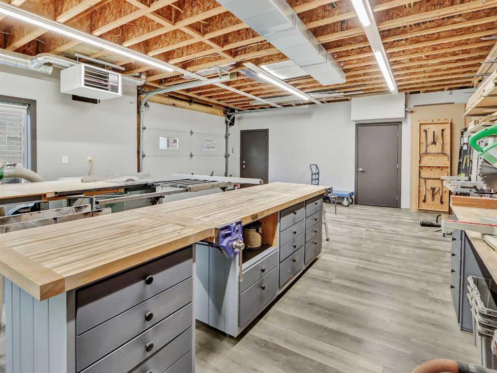 Picture for 2, 108 Boulder Crescent 