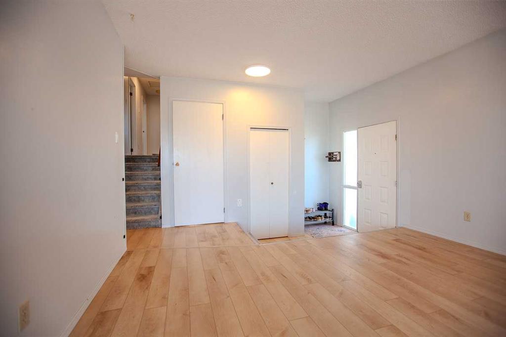 Picture for 4408 45 Street 