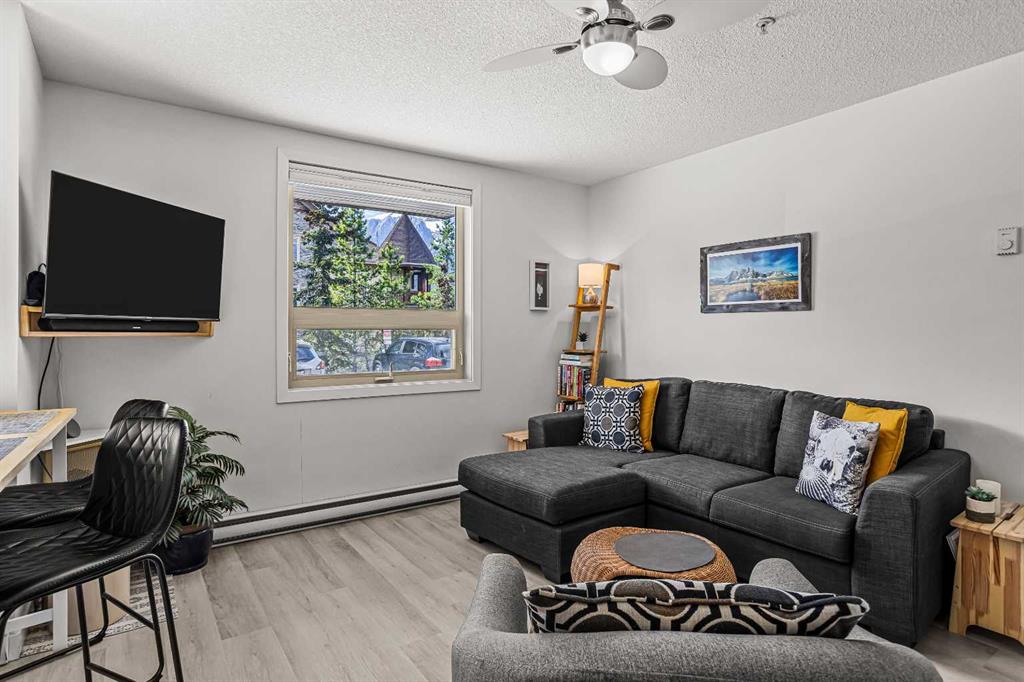 Picture for 1, 186 Kananaskis Way 