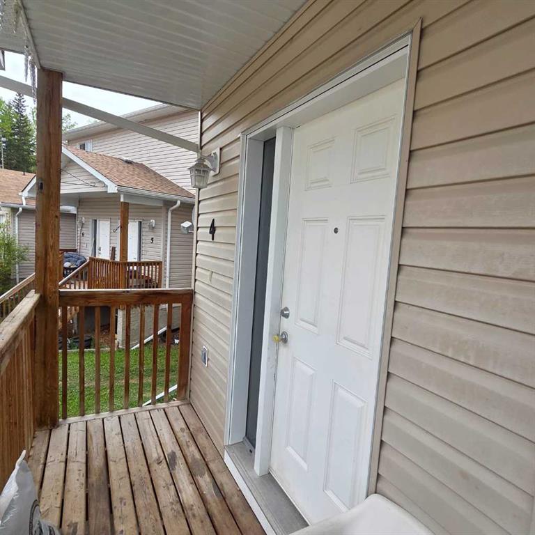 Picture for 4, 624 41 Street  