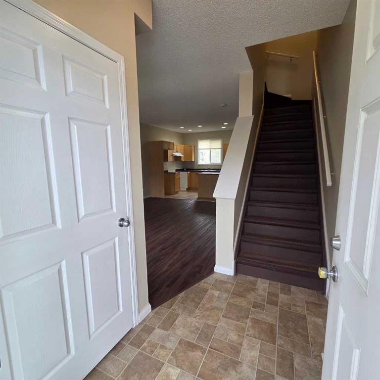 Picture for 4, 624 41 Street  