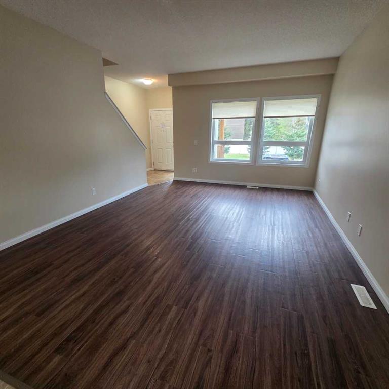 Picture for 4, 624 41 Street  