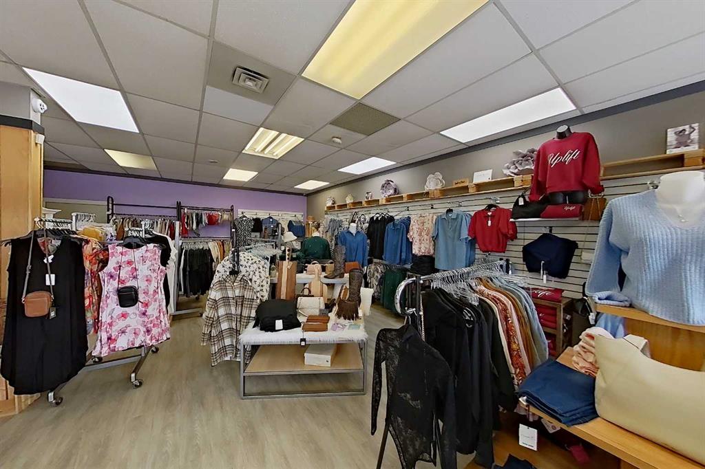 Picture for 103, 211 MAIN Street NE