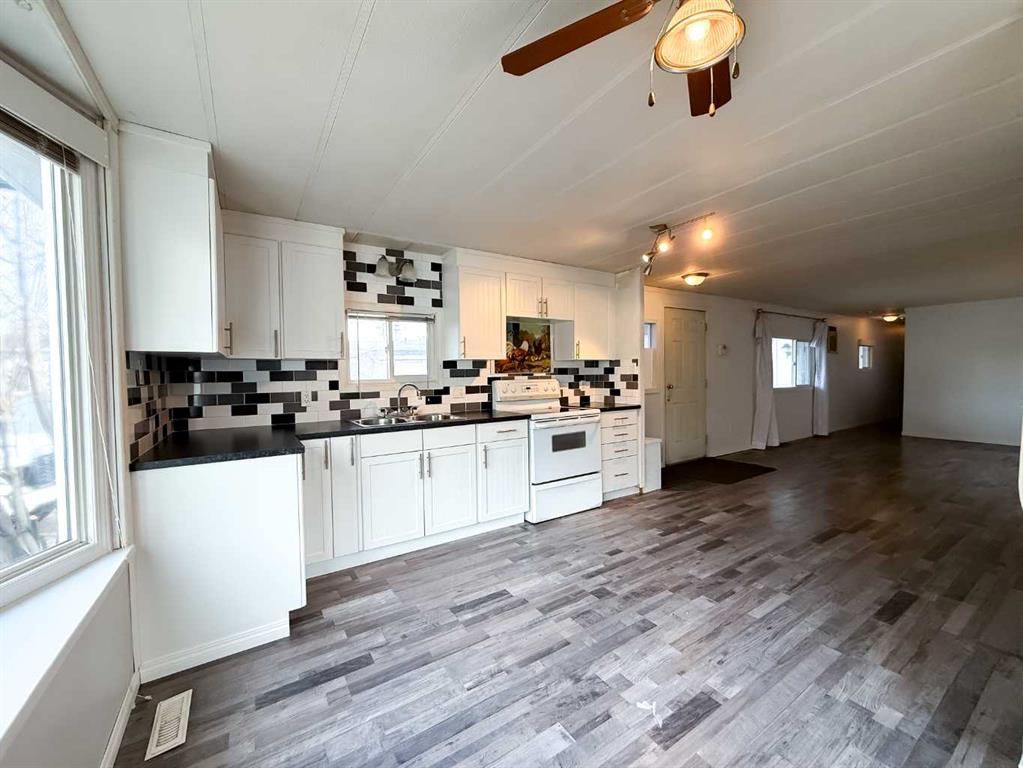 Picture for 417, 700 Carmichael Lane 