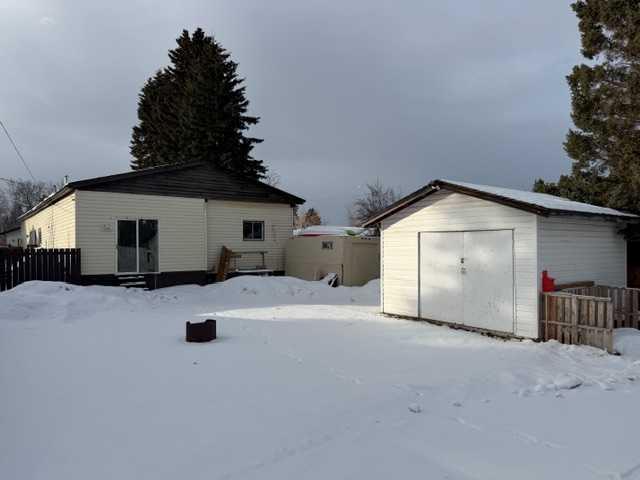 Picture for 7106 South Glen Avenue 