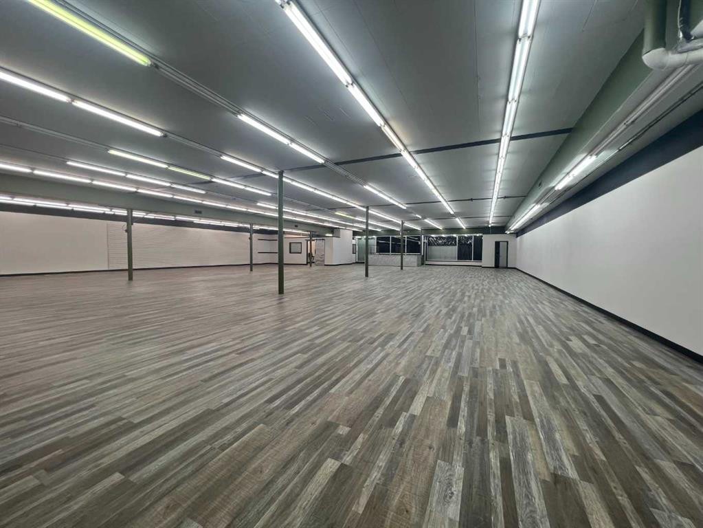 Picture for 419 50 Street 