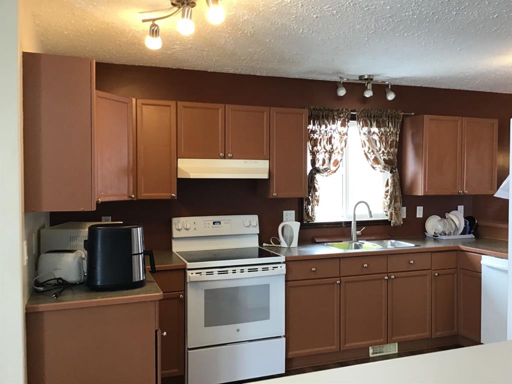 Picture for 22 KREINER Crescent 