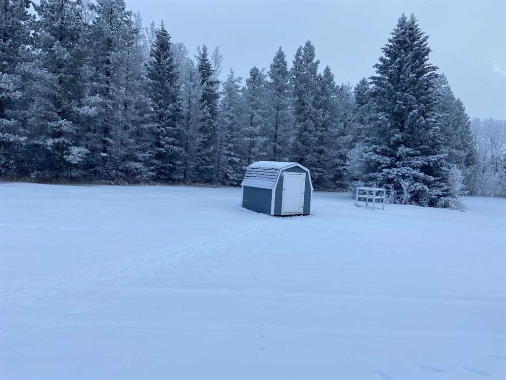 Picture for 222082 Township Road 682 Road 