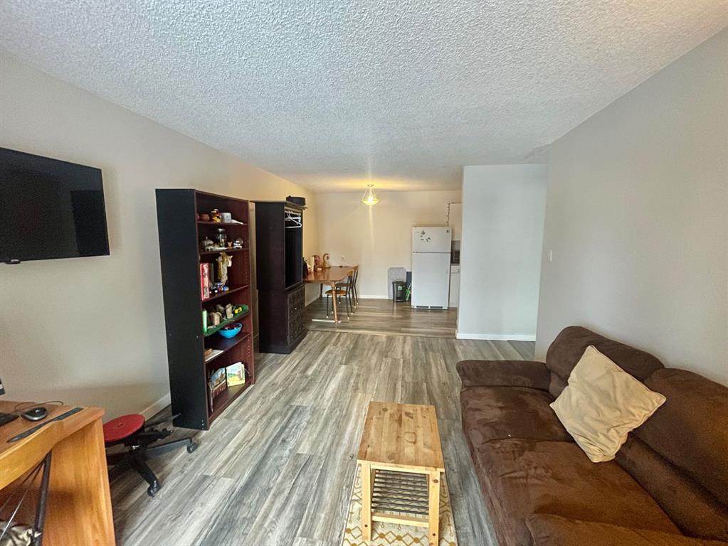 Picture for 205A, 5611 10 Avenue  