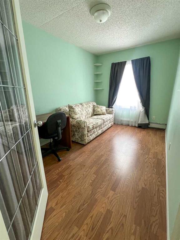 Picture for 201, 777 48 Street 