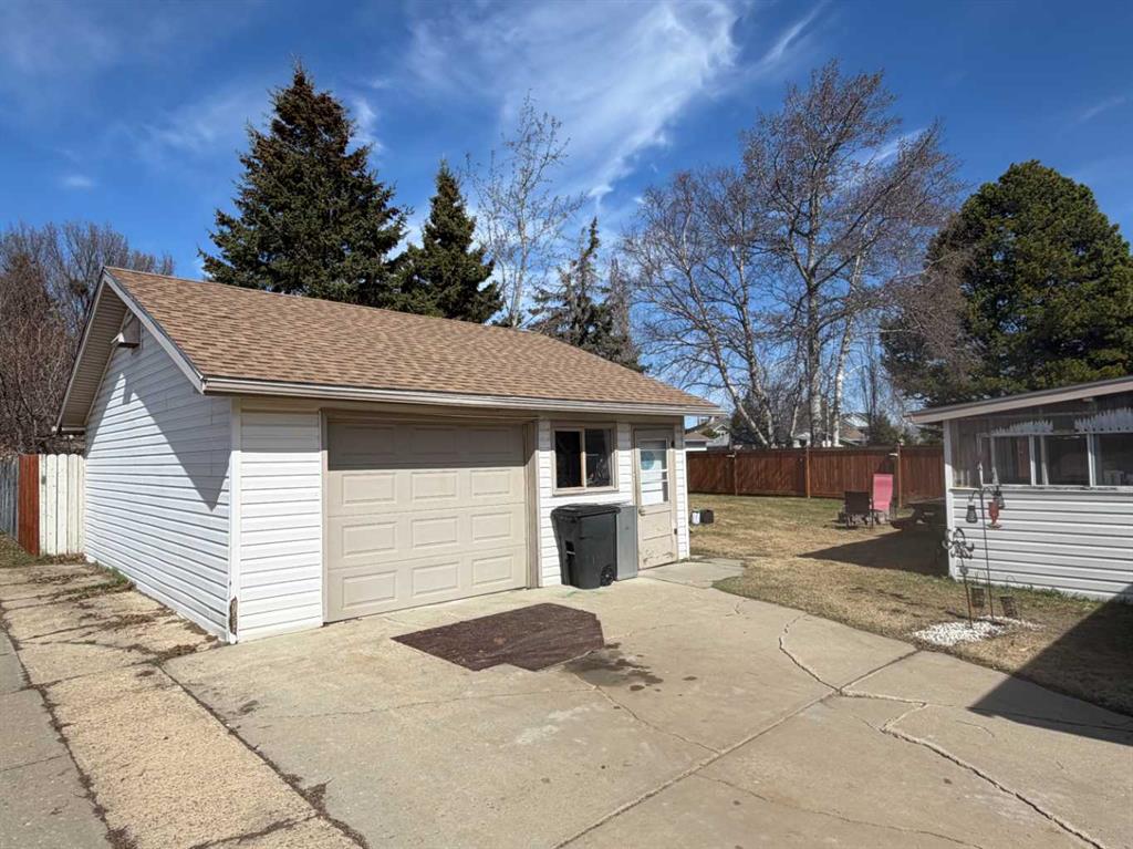 Picture for 312 12 Street SE