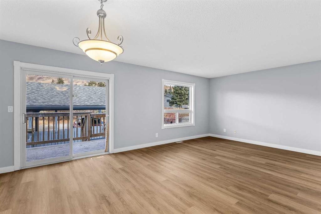 Picture for 2, 532 First Street Street E