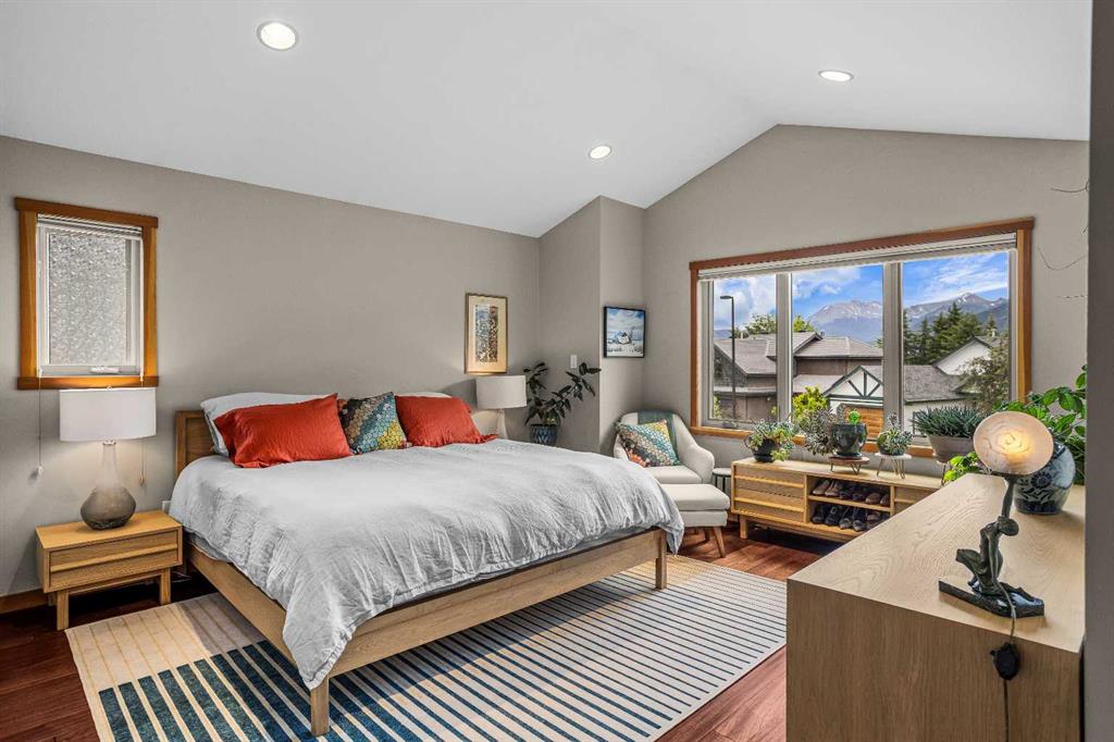 Picture for 408 Canyon Close 