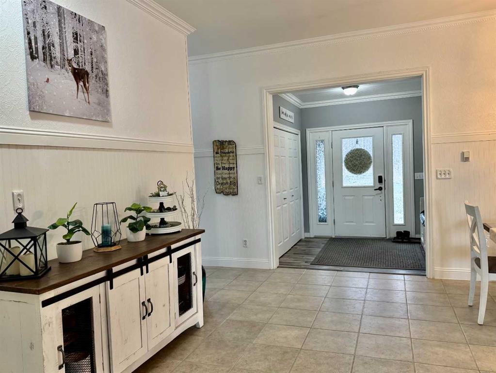 Picture for 24403 East River Road 