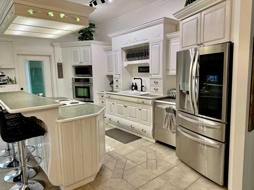Picture for 24403 East River Road 