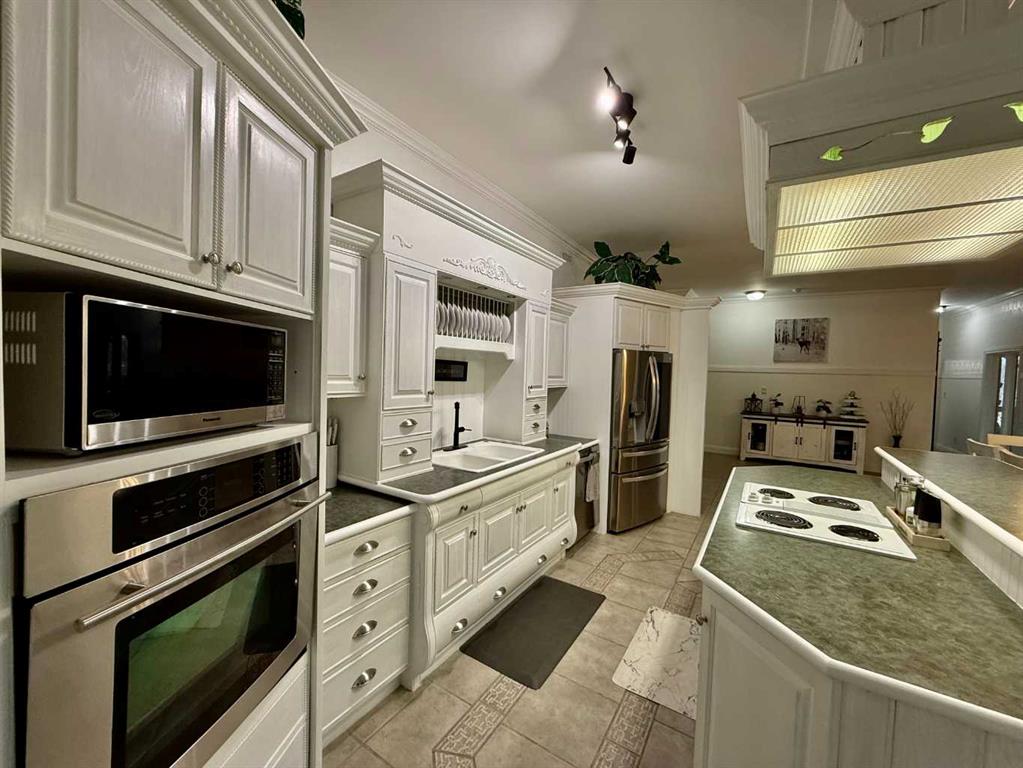 Picture for 24403 East River Road 