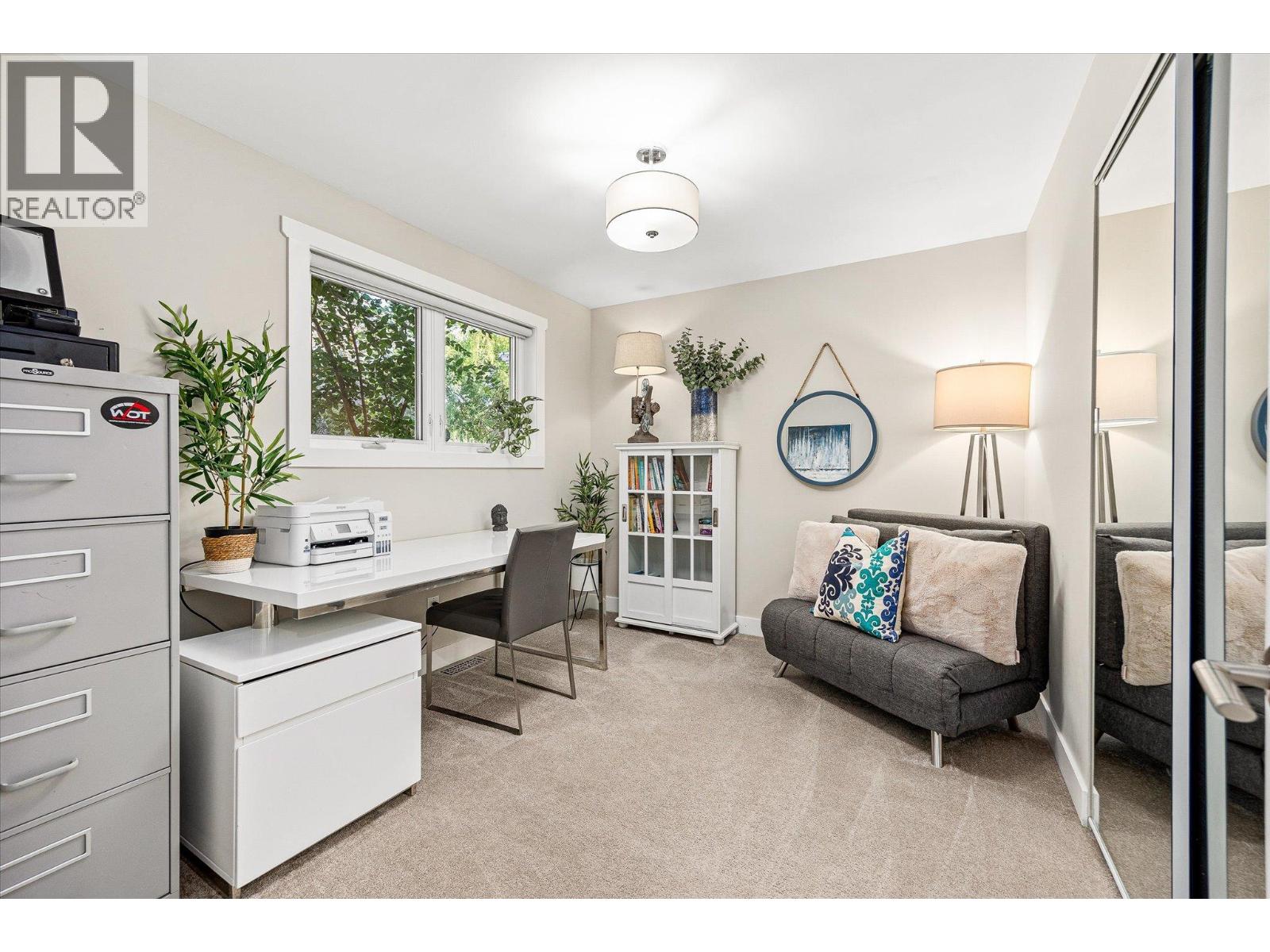 Picture for 963 Stockwell  Avenue https://www.cirrealty.ca/reb/bc/0/10337750_17.jpg