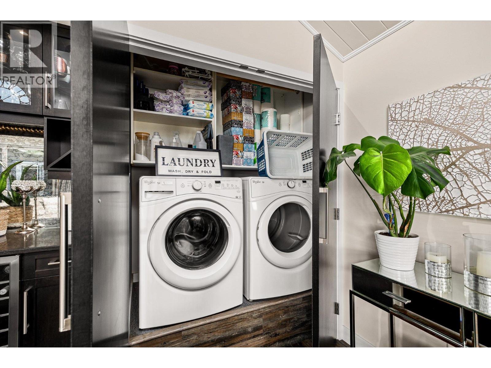 Picture for 963 Stockwell  Avenue https://www.cirrealty.ca/reb/bc/0/10337750_19.jpg