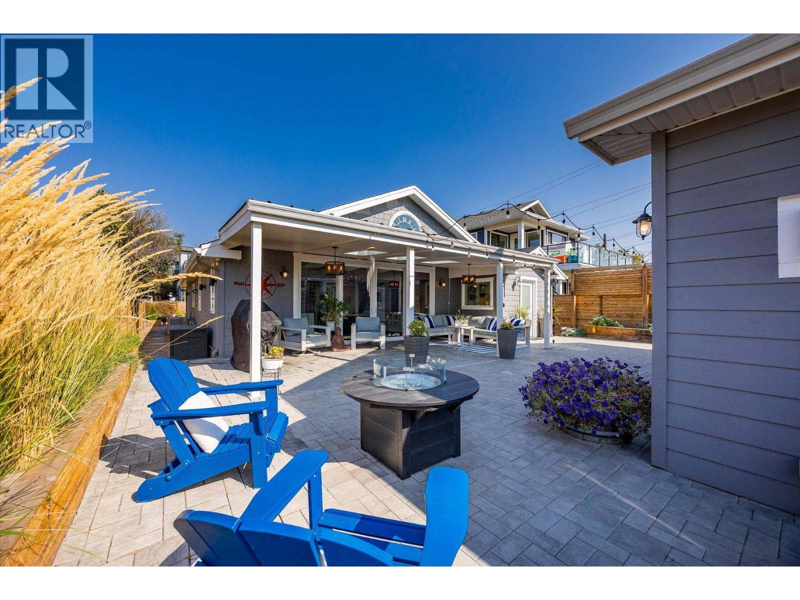 Picture for 963 Stockwell  Avenue https://www.cirrealty.ca/reb/bc/0/10337750_29.jpg