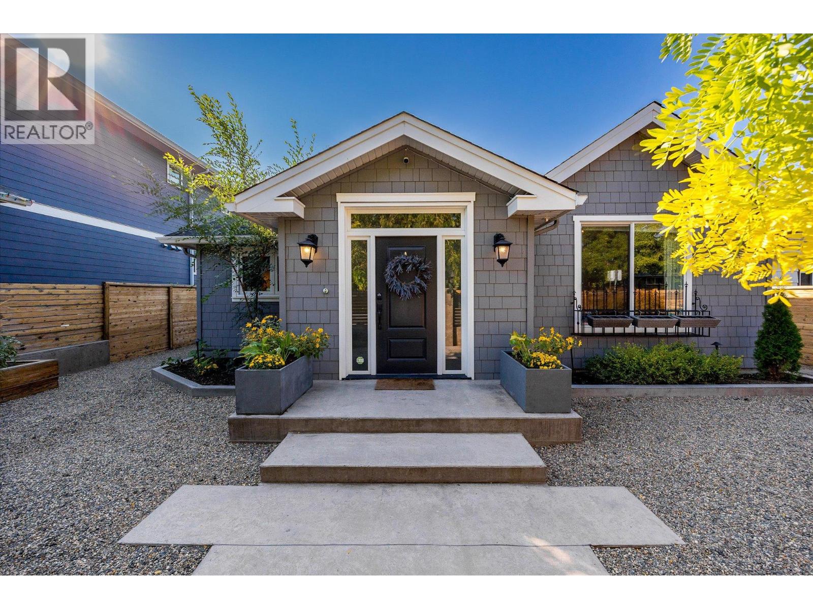 Picture for 963 Stockwell  Avenue https://www.cirrealty.ca/reb/bc/0/10337750_34.jpg