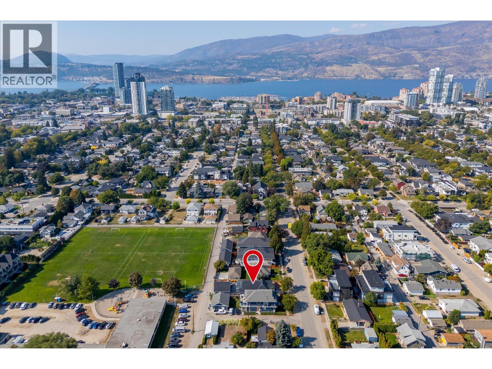 Picture for 963 Stockwell  Avenue https://www.cirrealty.ca/reb/bc/0/10337750_41.jpg