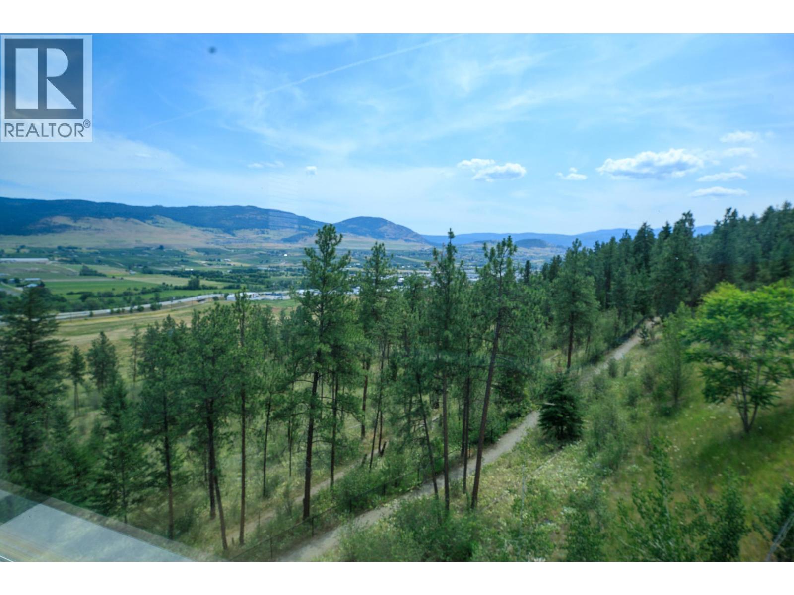 Picture for Unit #307, 985 Academy  Way https://www.cirrealty.ca/reb/bc/0/10349070_14.jpg