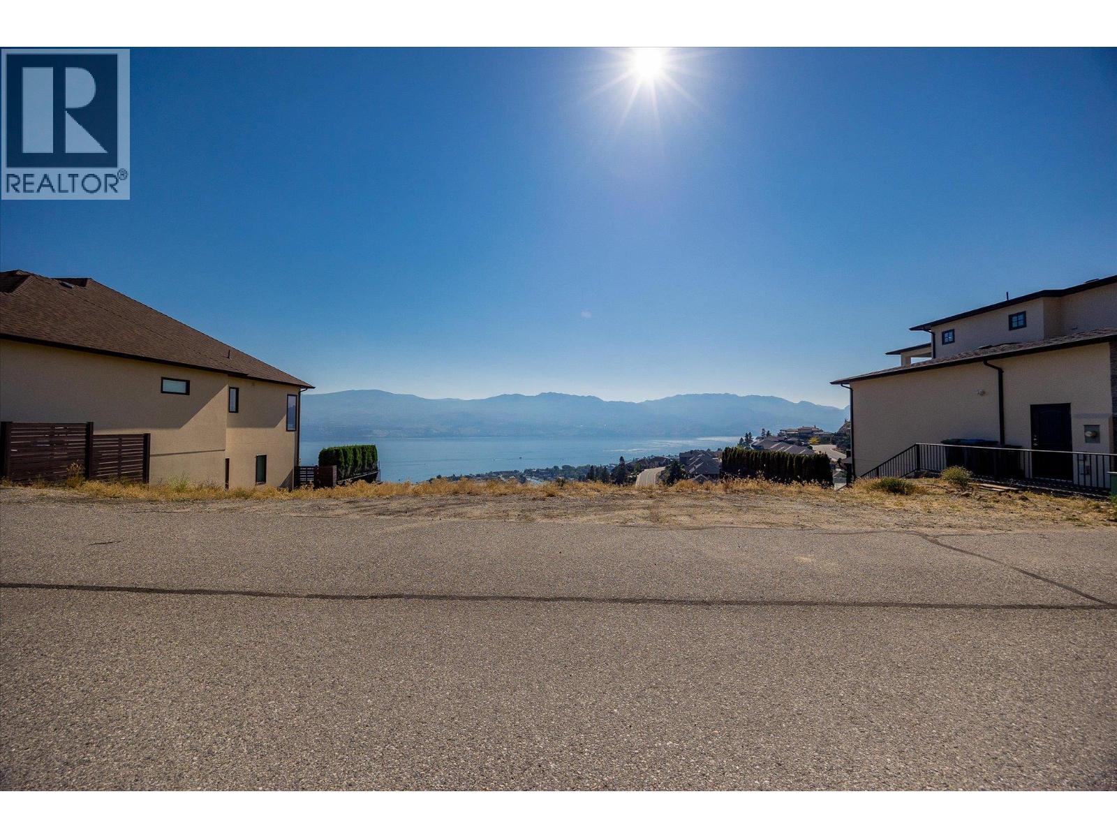 Picture for 3231 Pinot Noir  Drive https://www.cirrealty.ca/reb/bc/0/10361560_15.jpg
