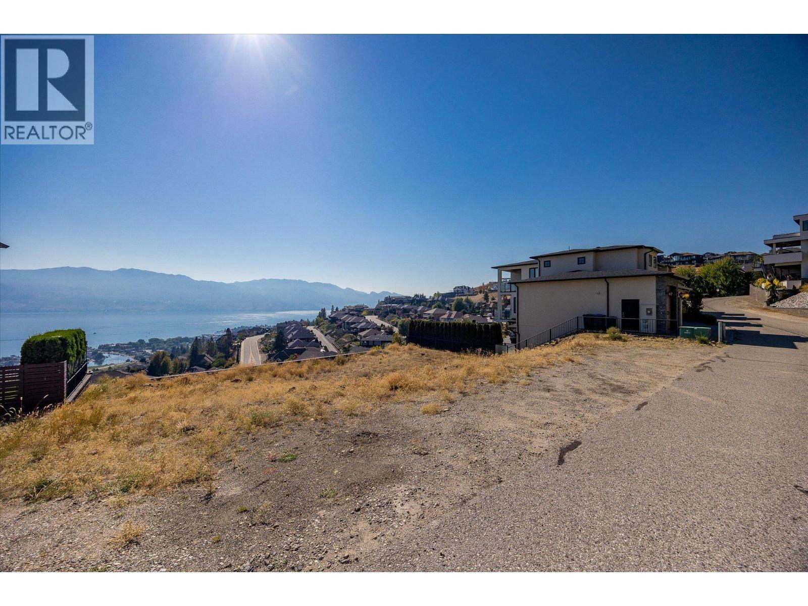 Picture for 3231 Pinot Noir  Drive https://www.cirrealty.ca/reb/bc/0/10361560_16.jpg