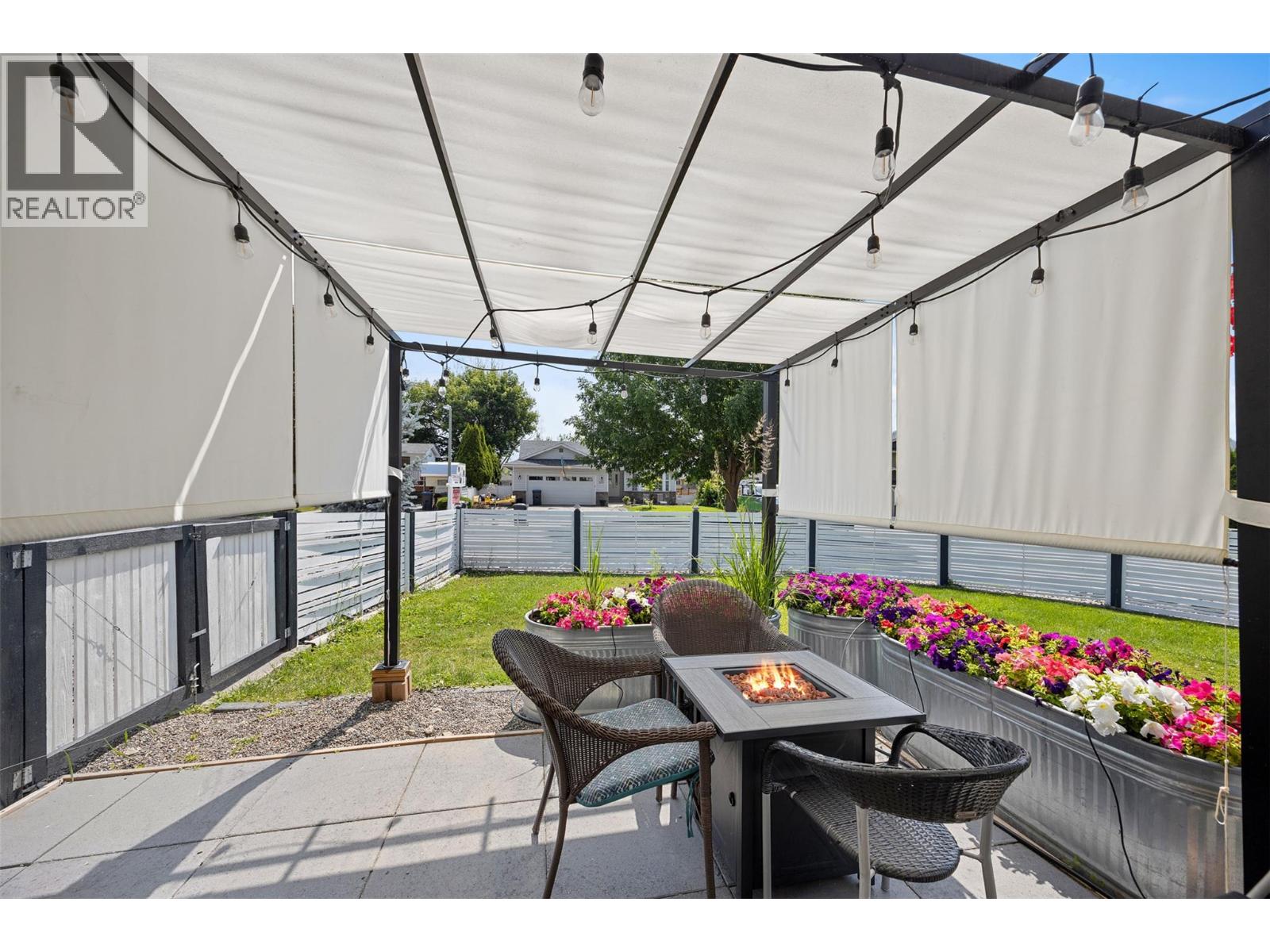 Picture for 308 McTavish  Road https://www.cirrealty.ca/reb/bc/0/10363530_13.jpg