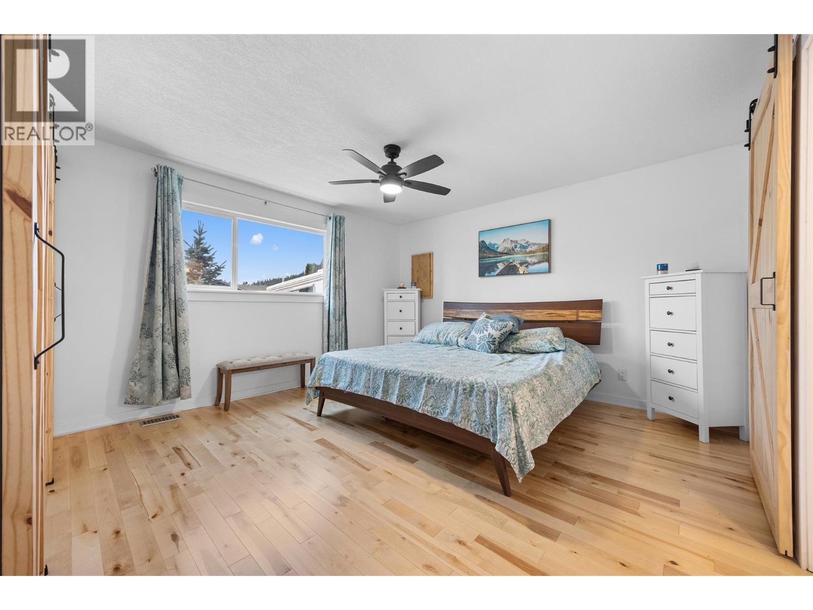 Picture for 308 McTavish  Road https://www.cirrealty.ca/reb/bc/0/10363530_16.jpg