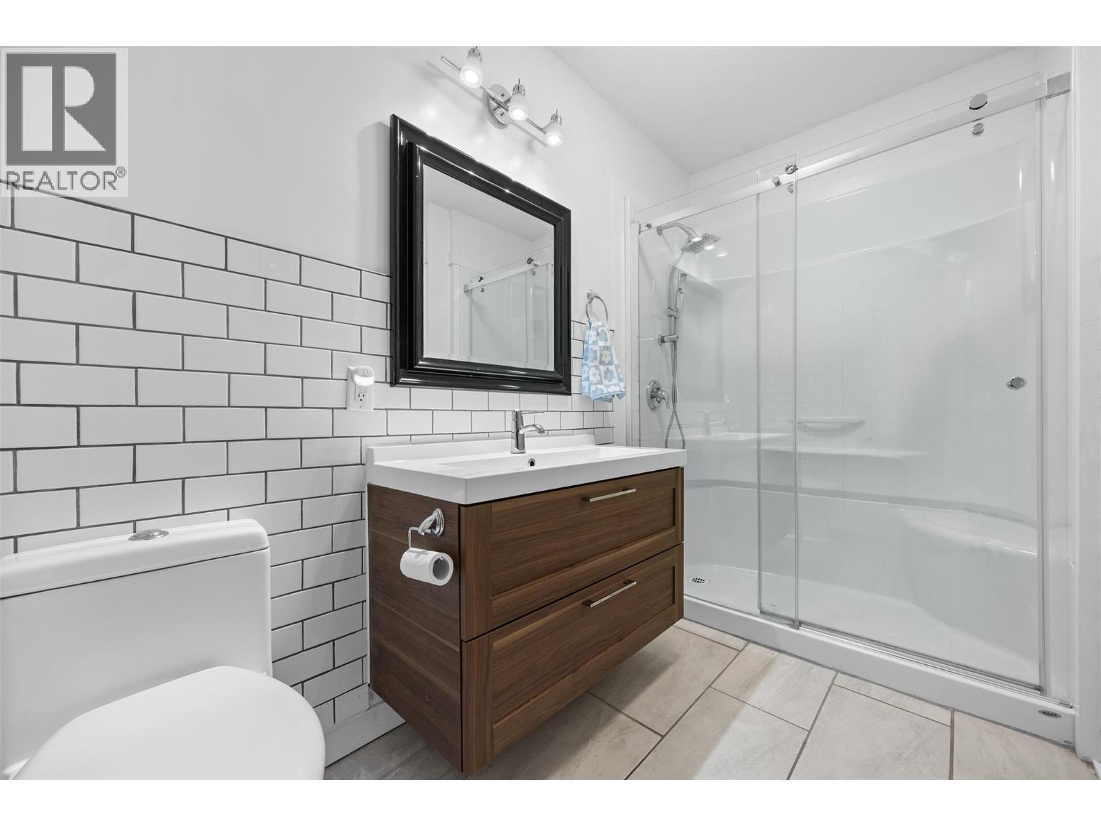 Picture for 308 McTavish  Road https://www.cirrealty.ca/reb/bc/0/10363530_24.jpg