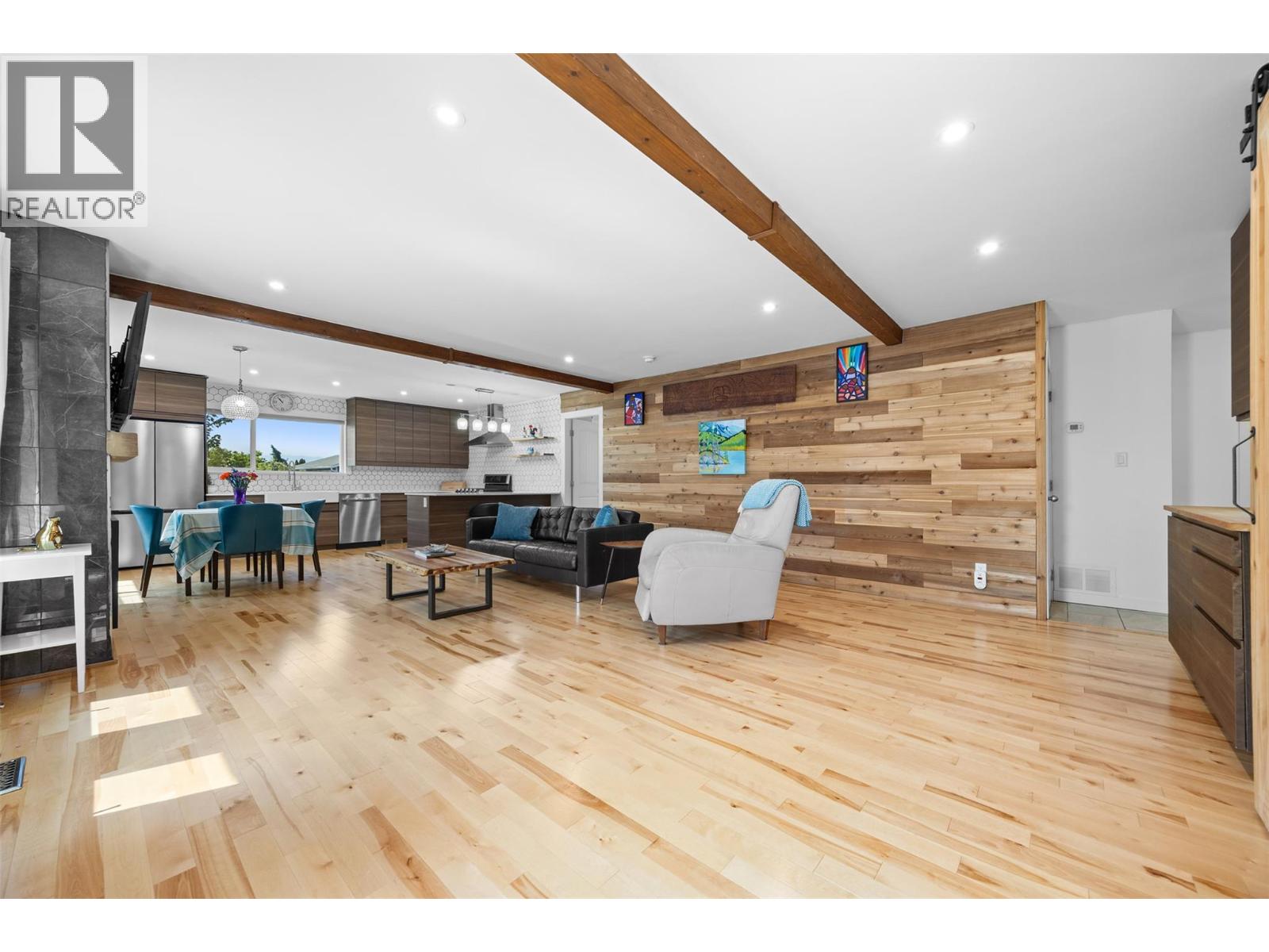 Picture for 308 McTavish  Road