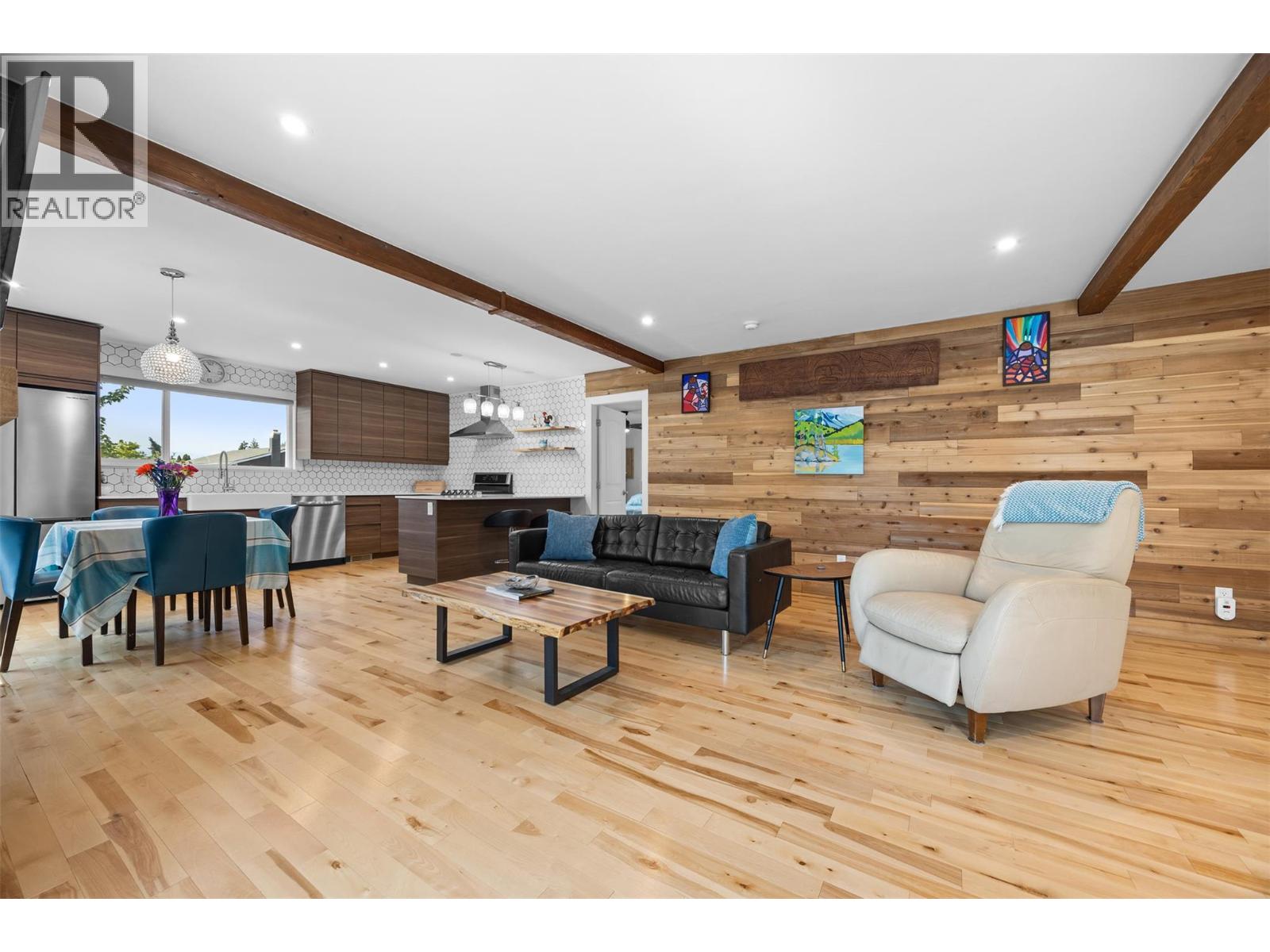 Picture for 308 McTavish  Road