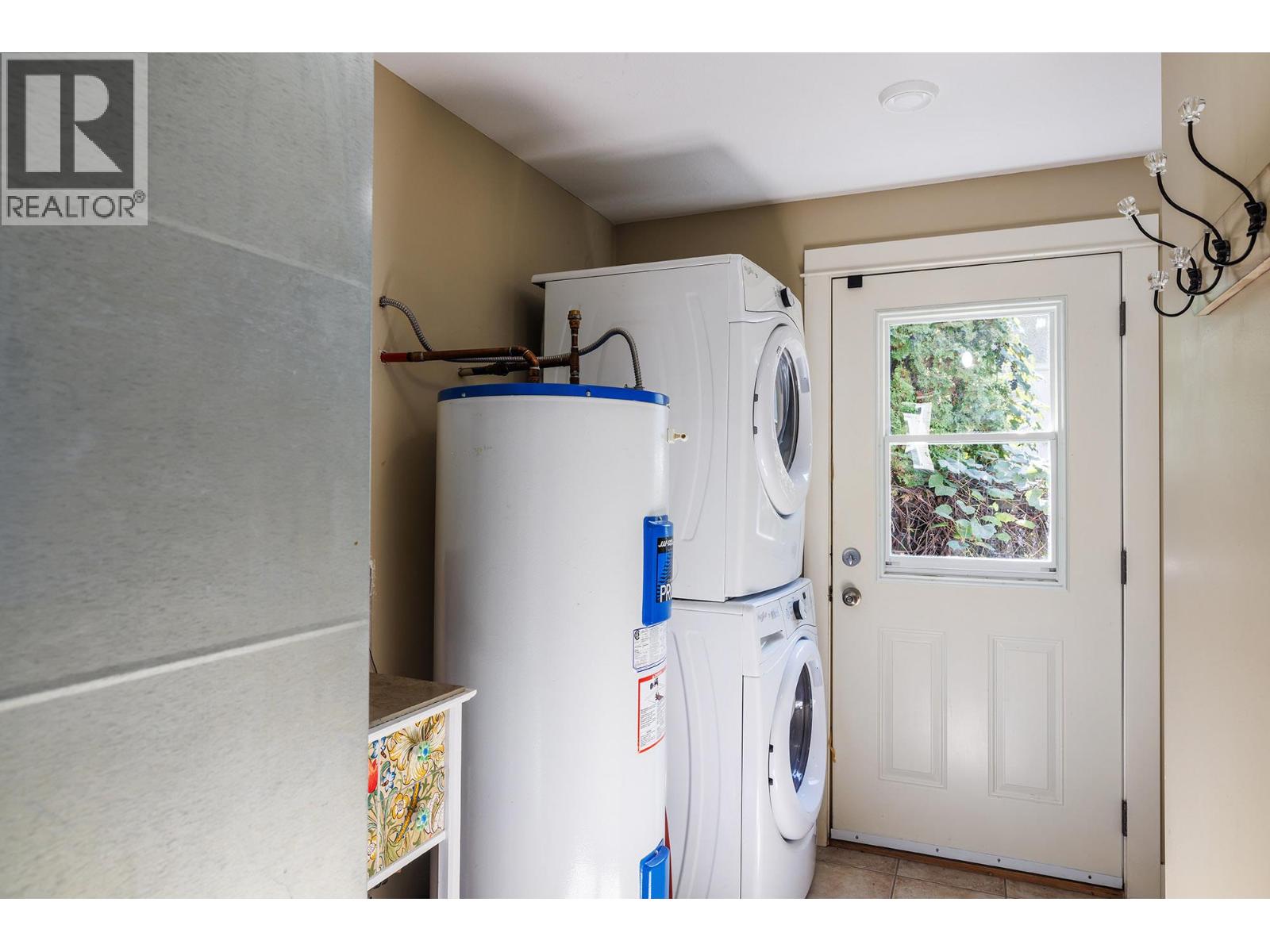 Picture for 2209 Woodlawn  Street https://www.cirrealty.ca/reb/bc/0/10363550_23.jpg