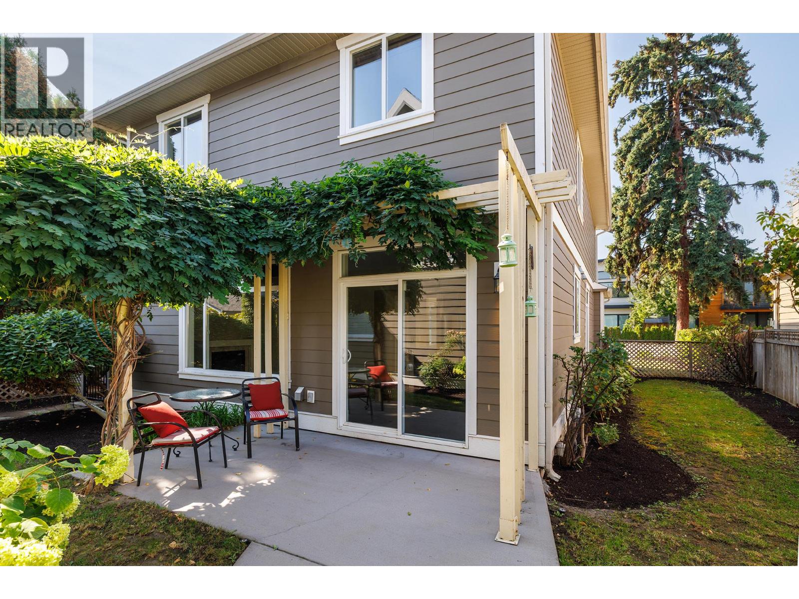 Picture for 2209 Woodlawn  Street